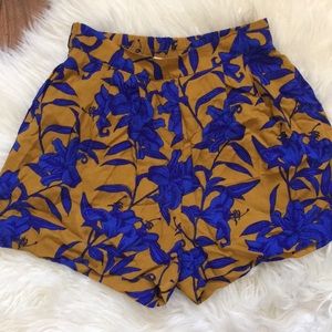 NWT - HM floral mustard and blue printed shorts